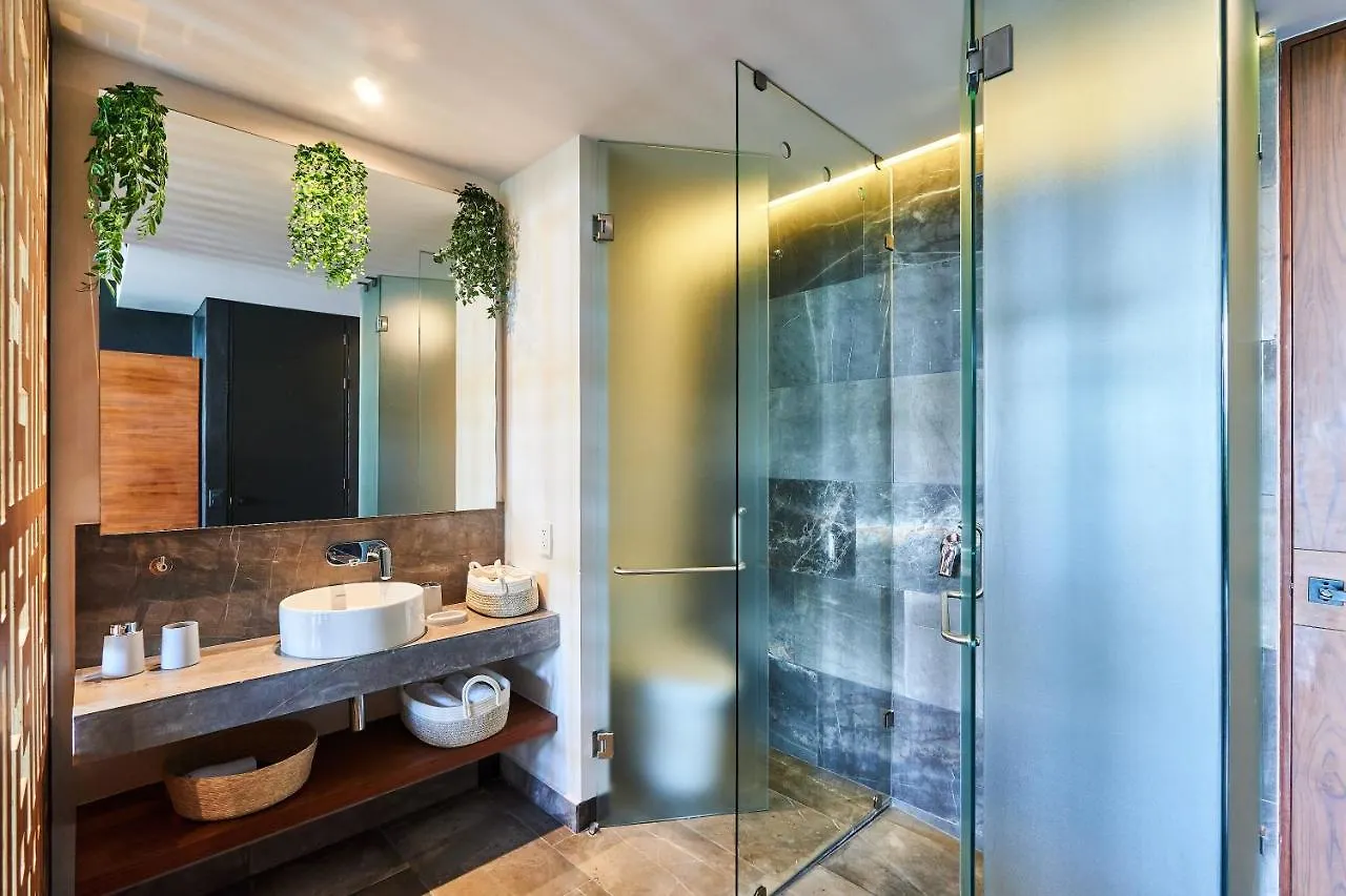 James Bond - Centric Studio & Private Plunge Pool & Beach Club Access Tulum Apartment